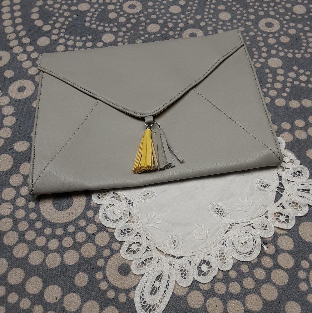 Gray and yellow envelope purse